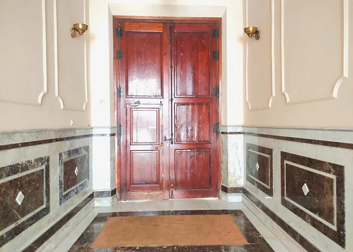 Palacio De Marqueses De Monsalud