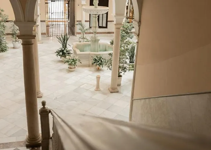 Palacio De Marqueses De Monsalud